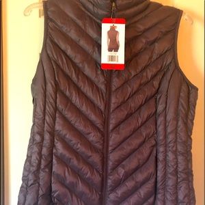 32° HEAT purple puffer vest.